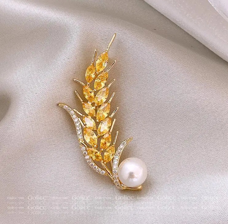 Golden Tulip Flower Pearl Brooch for Women – CZ Rhinestone Crystal Metal Pin