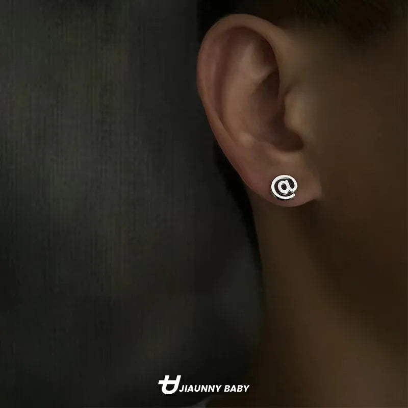 Boucles d'oreilles minimalistes en acier titane pour hommes - Goujons ronds noirs à goutte d'huile