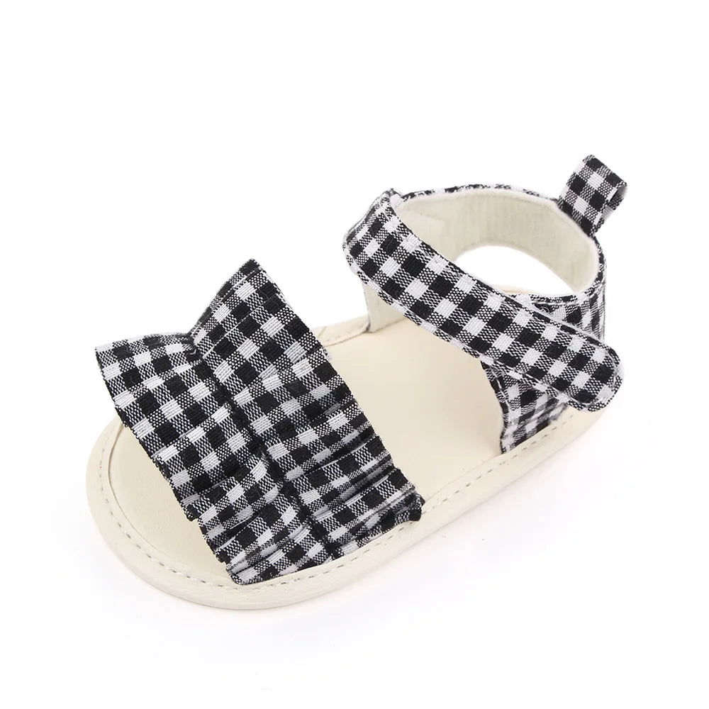 Polka Dots Anti-Rutsch-Sandalen mit flacher Gummisohle für Neugeborene