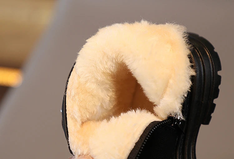 Flauschige Winterschuhe mit Plateau – Kinder-Schneestiefel 