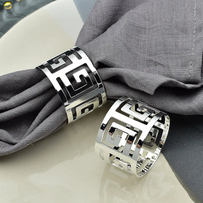 Anneaux de serviette de fête d'anniversaire