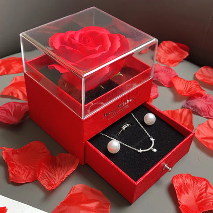 Geschenkbox zum Valentinstag, funkelnde Herz-Liebeskette mit luxuriösen Rosen-Geschenkboxen