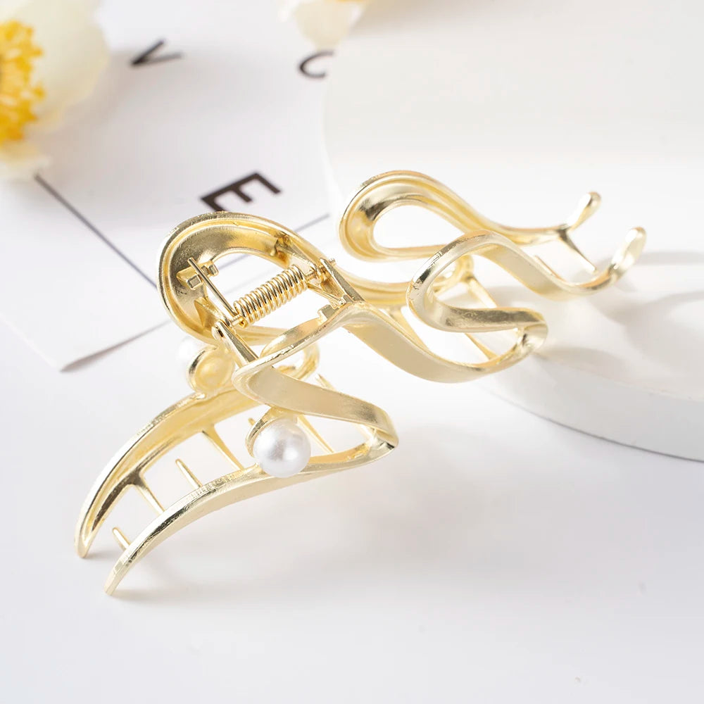 Irregular Metal Pearl Hair Claw Clips for Women – Alloy Barrettes