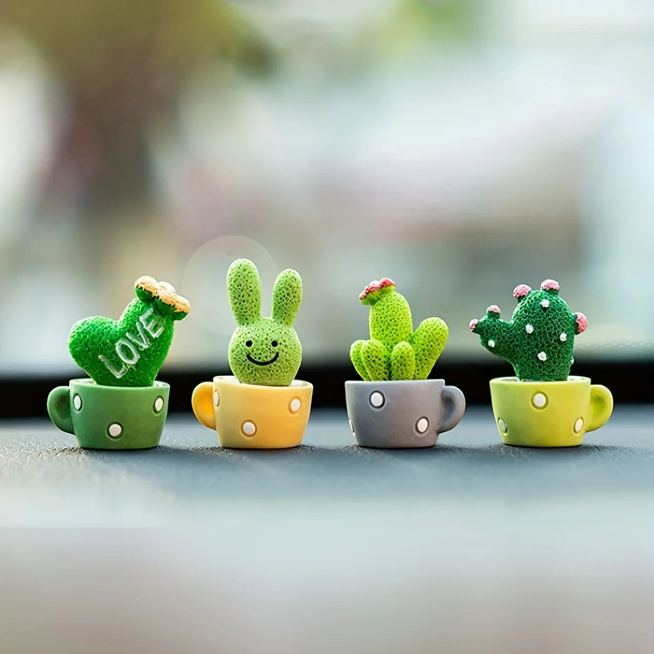 Set of 4 Resin Mini Cactus Succulent Green Plant Décor