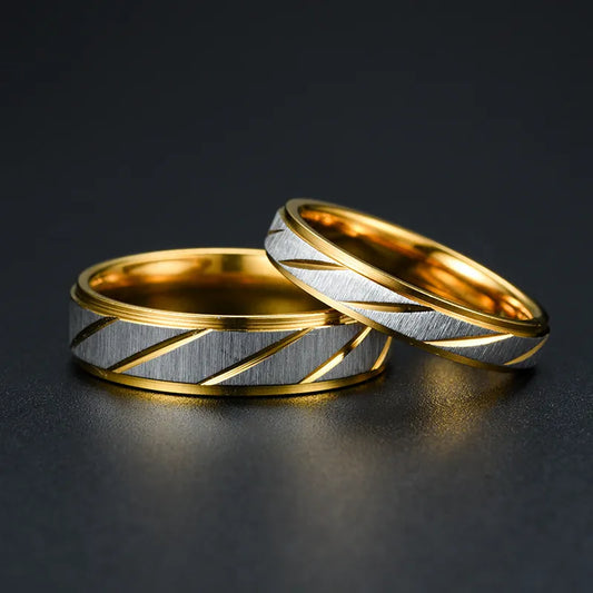 Unique Wave Pattern Couple Rings