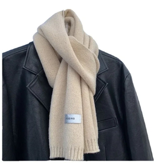 Weicher Schal aus gestrickter Wolle für Herren