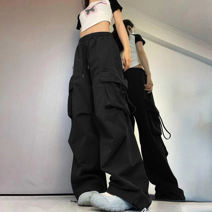 Weit geschnittene Cargohose für Damen – Streetwear-Hose mit Kordelzug, hohem Bund, vielen Taschen und lockerer Passform