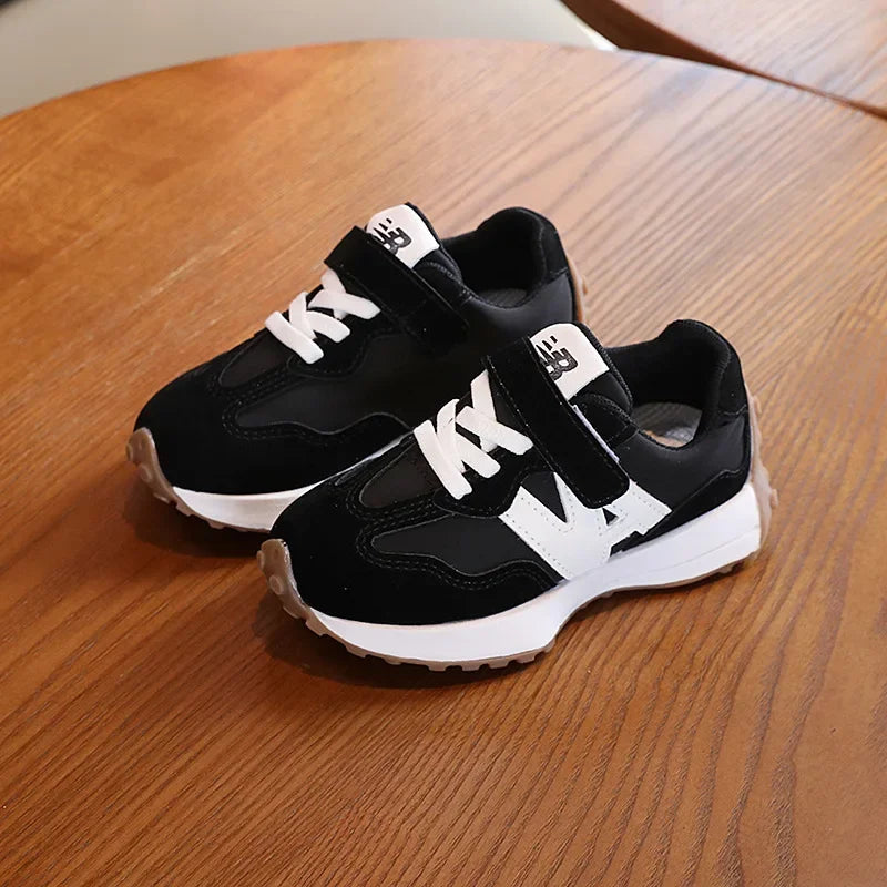 Leichte Tennisschuhe für Kinder – Bequeme Laufschuhe 