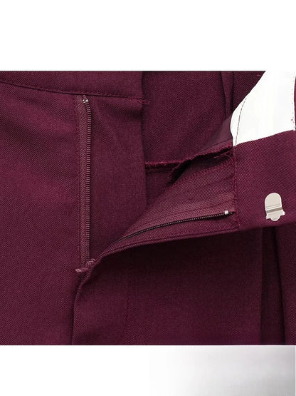 Damenblazer mit fallendem Revers und einem Knopf sowie gerader, locker sitzender Hosenanzug