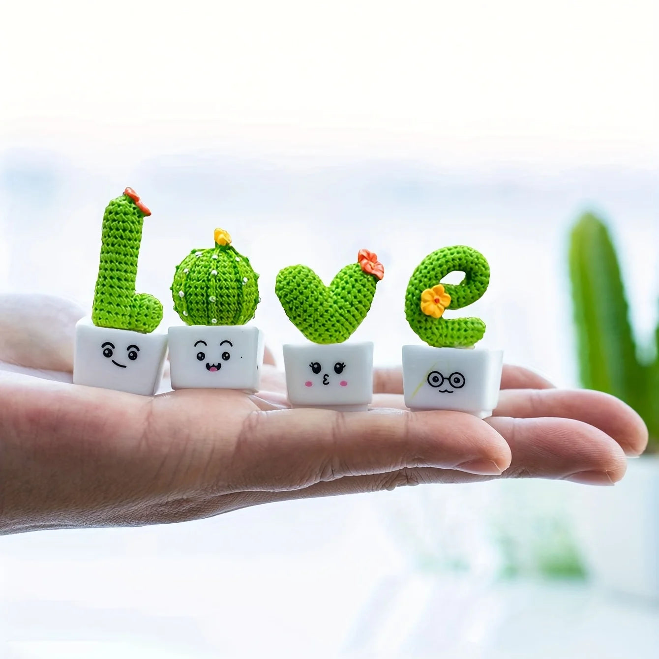 Set of 4 Resin Mini Cactus Succulent Green Plant Décor