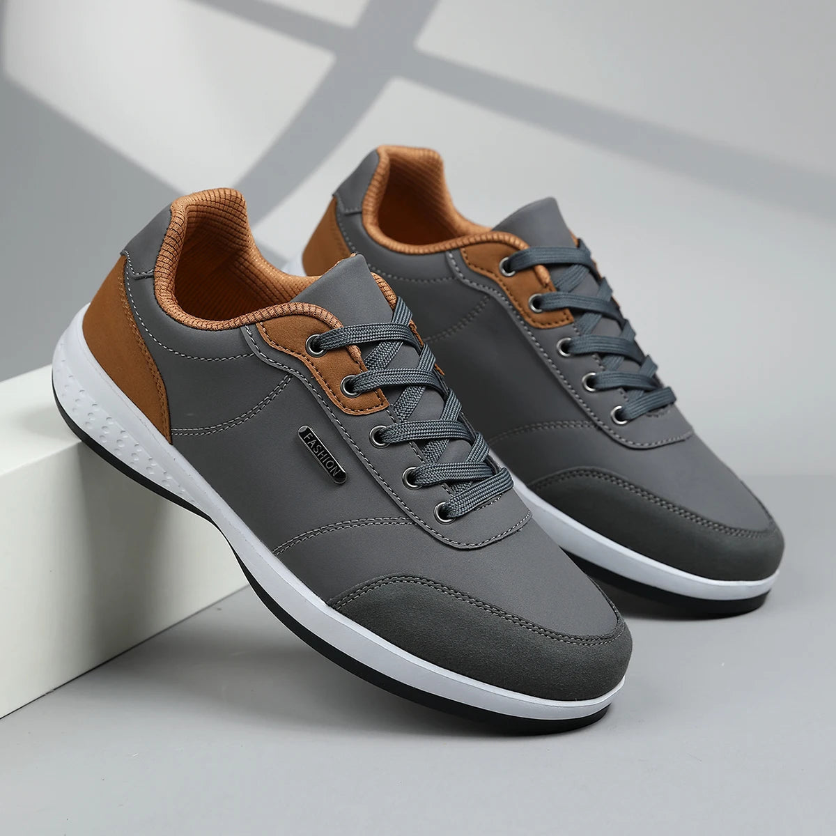 Wasserdichte und atmungsaktive Herren-Lederschuhe für Frühling und Herbst 