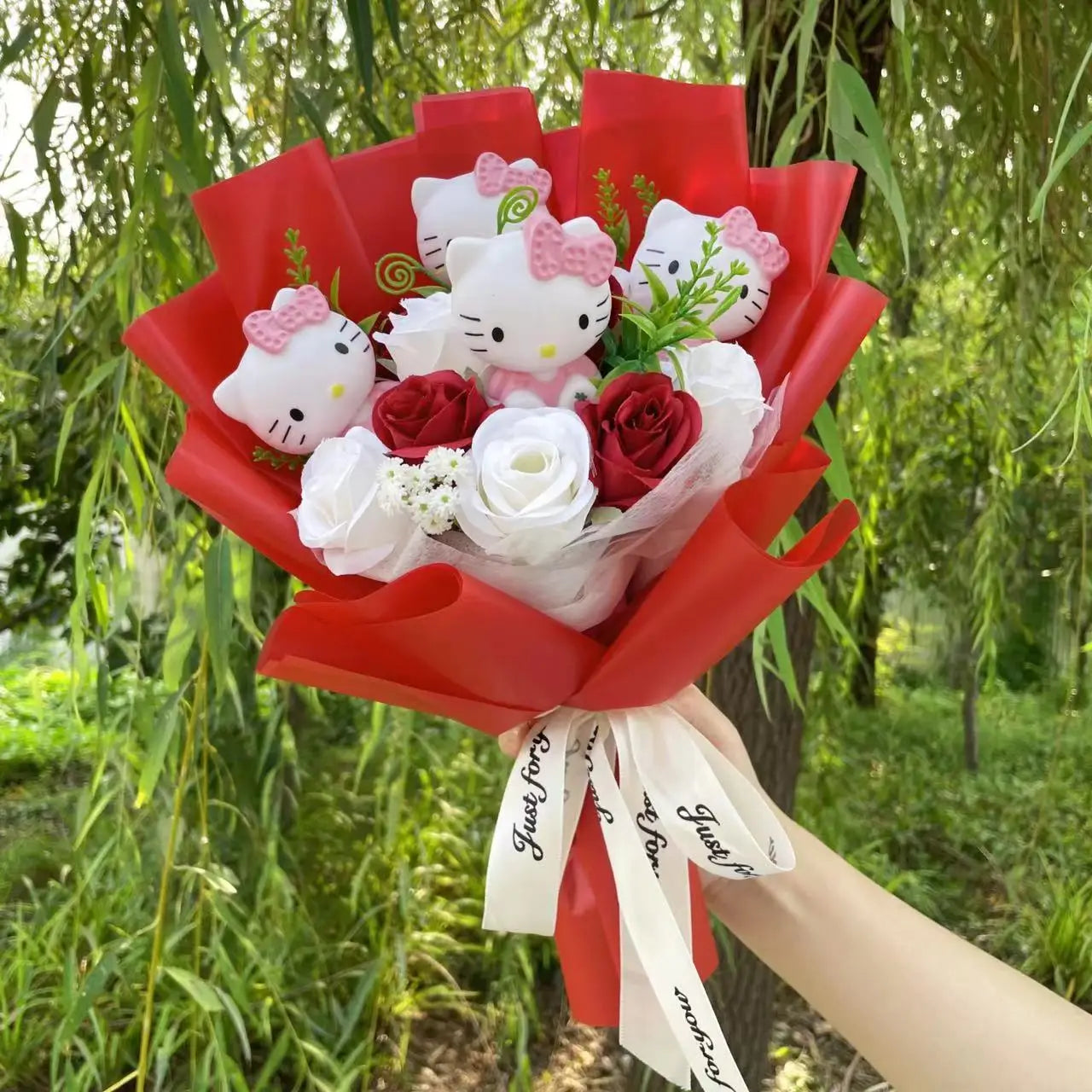 Kawaii Hello Kitty Cat Dolls with Flowers - Sanrio Bouquet Gift
