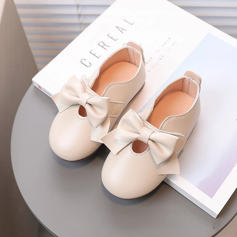 Chaussures en cuir avec nœud pour bébé fille