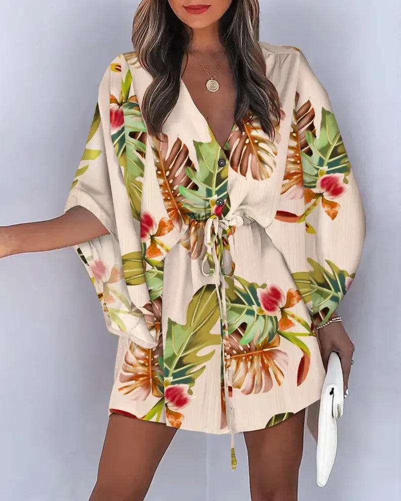 Minikleid im Boho-Stil mit Print und V-Ausschnitt