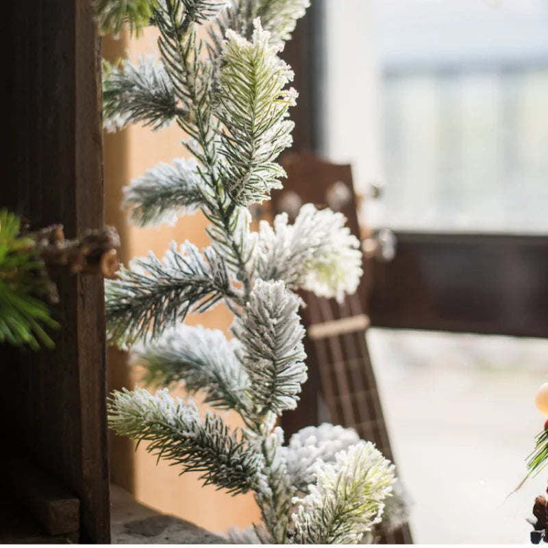 Guirlande de Noël en rotin et cèdre