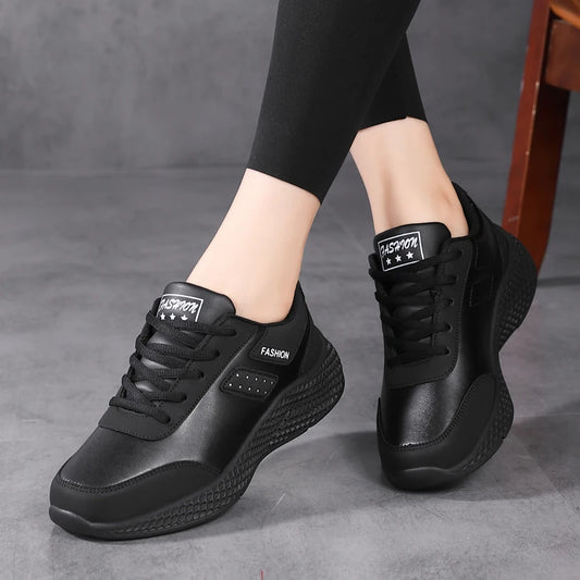 Women's Comfortable Waterproof Thick Soled Shoes