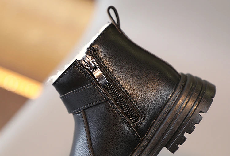 Flauschige Winterschuhe mit Plateau – Kinder-Schneestiefel 