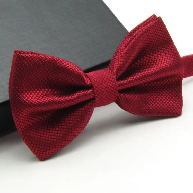 Men's Lightweight Solid Color Butterfly Bow Tie