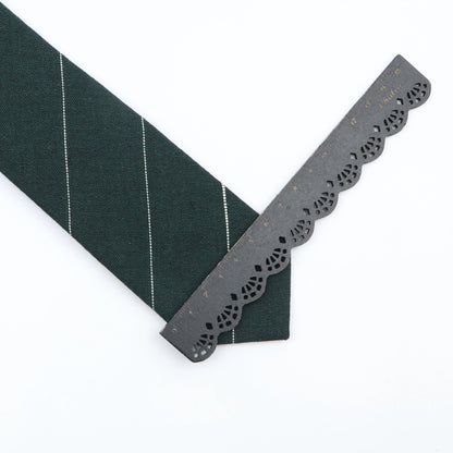Cravate étroite en coton à carreaux gris et noir pour hommes