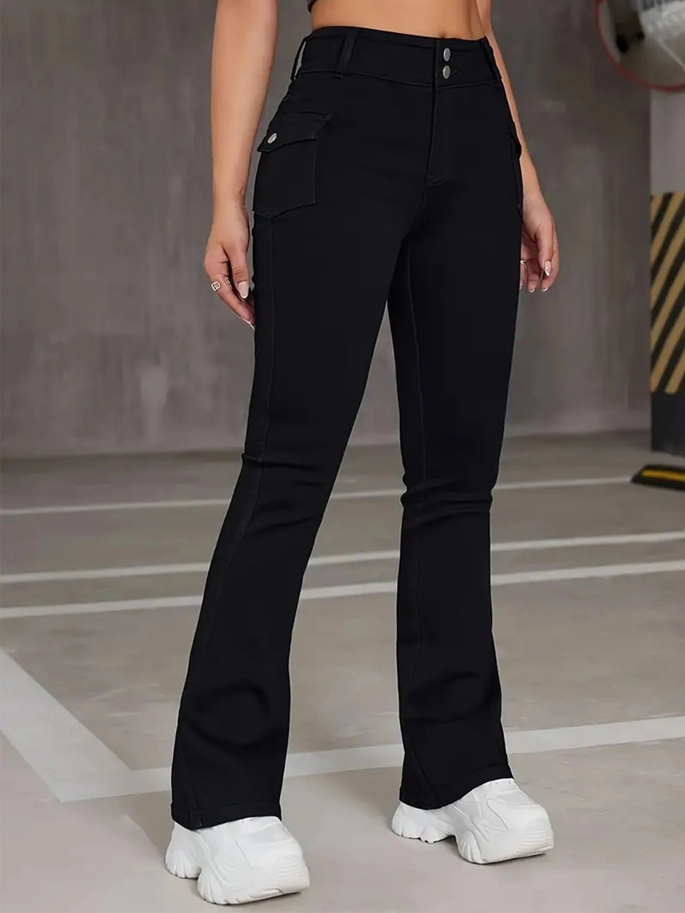 Schlagjeans mit hohem Bund für Damen – Bootcut-Jeans in Übergrößen