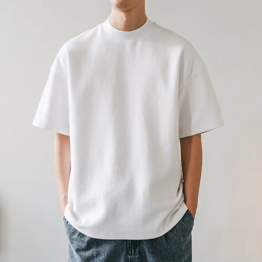 Einfarbiges Kurzarm-T-Shirt mit kleinem Ausschnitt