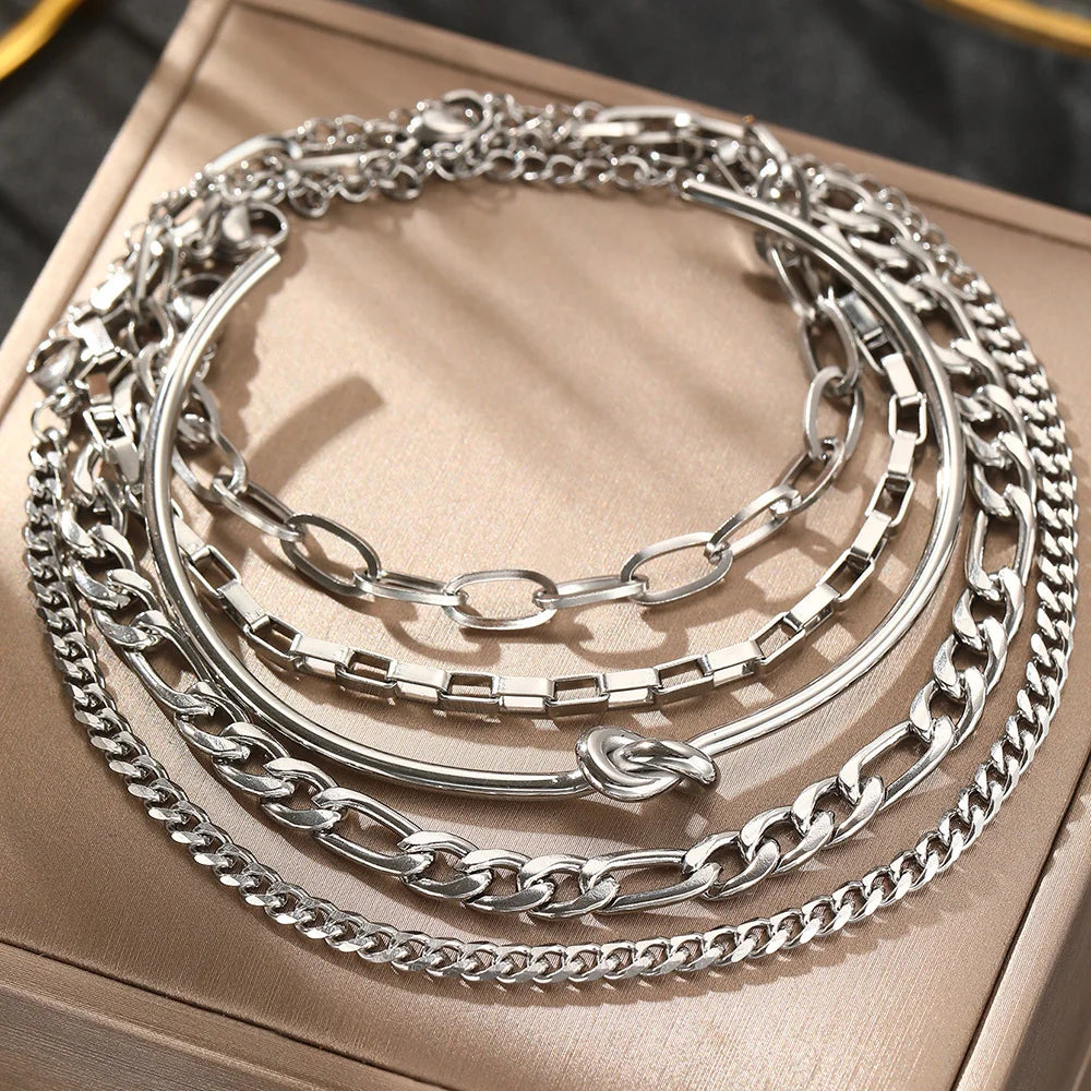 Wasserdichtes Edelstahl-Armbandset für Damen – Goldfarbene, mehrlagige, stapelbare Armreifen