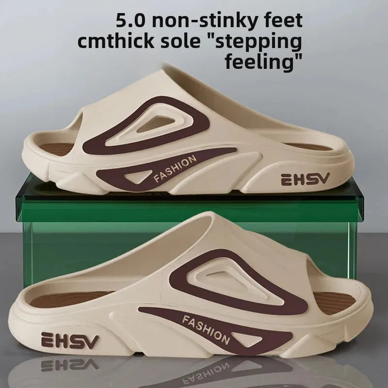 Lässige Slipper mit dicker Sohle für den Innen- und Außenbereich