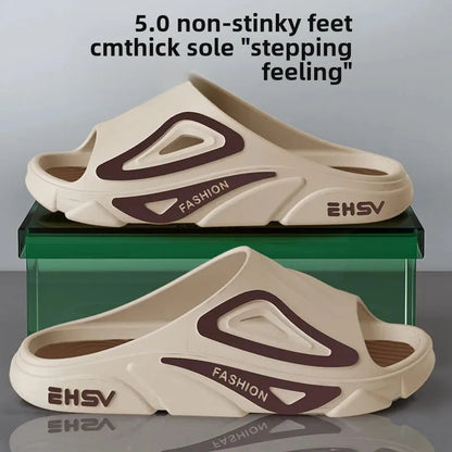 Lässige Slipper mit dicker Sohle für den Innen- und Außenbereich