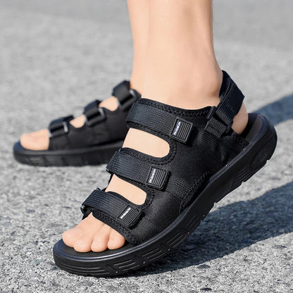 Lässige Sandalen und Turnschuhe für Herren
