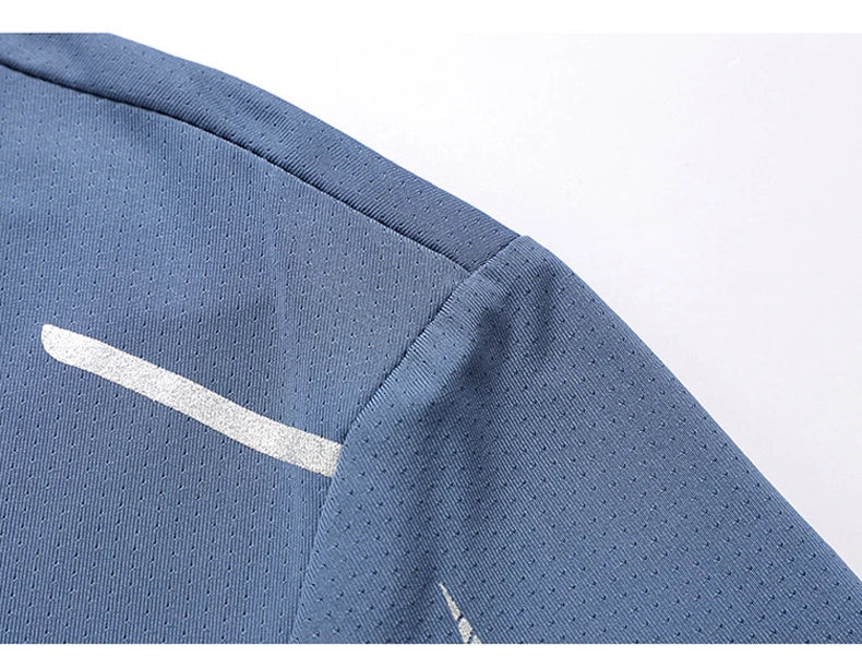 Einfarbiges, einfaches, atmungsaktives Outdoor-T-Shirt für Herren