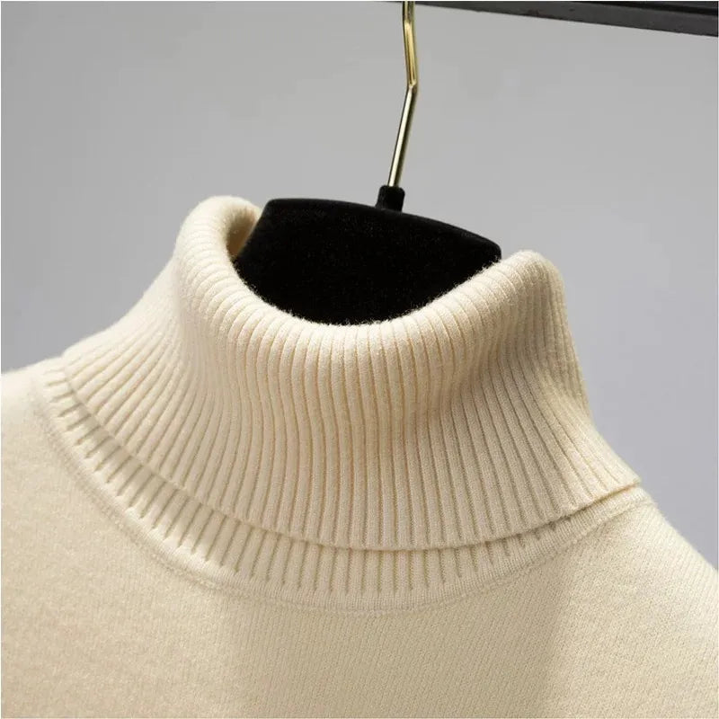 Samtgefütterter Rollkragen-Winterpullover