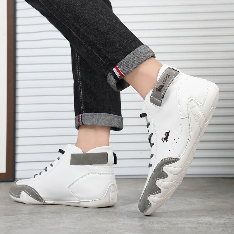 Herren-Winterstiefel mit hohem Schaft und Schnürung aus Leder