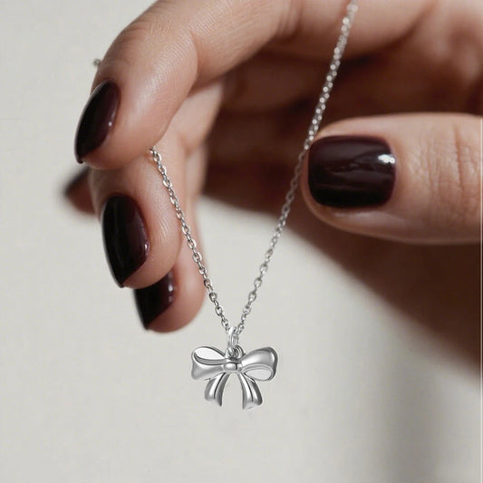 Colliers à nœud avec pendentif long pampille couleur argent