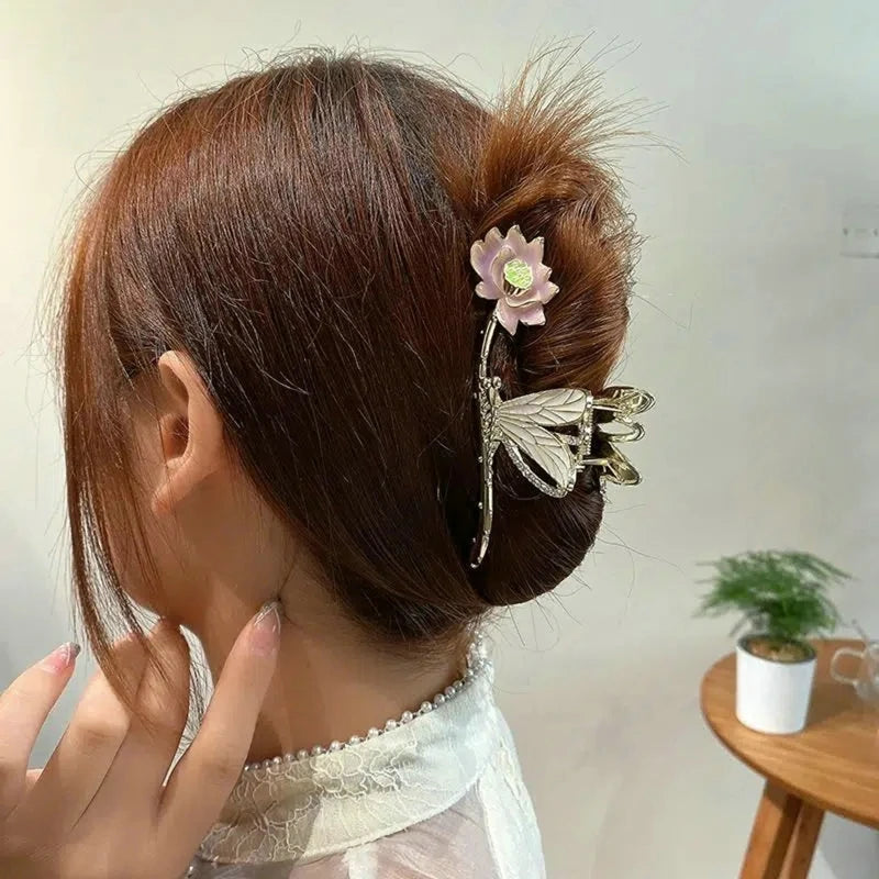 Lily Pearl Metal Hair Clip