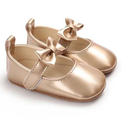 Goldene Prinzessin-Taufschuhkollektion