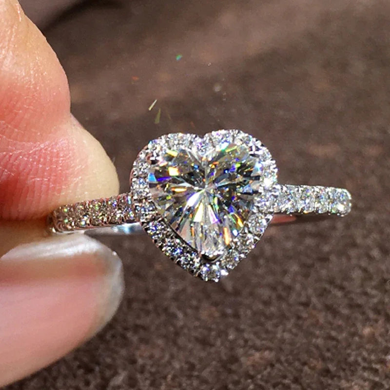 Bague en zircon cubique en forme de cœur pour femme – Bijou de promesse de fiançailles esthétique et brillant