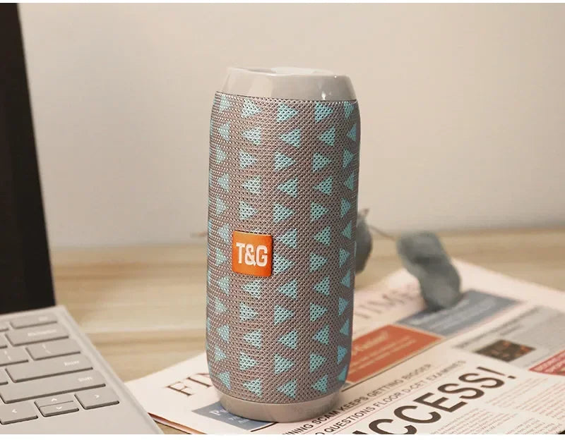 Waterproof AUX FMRadio Bluetooth Wireless Speaker