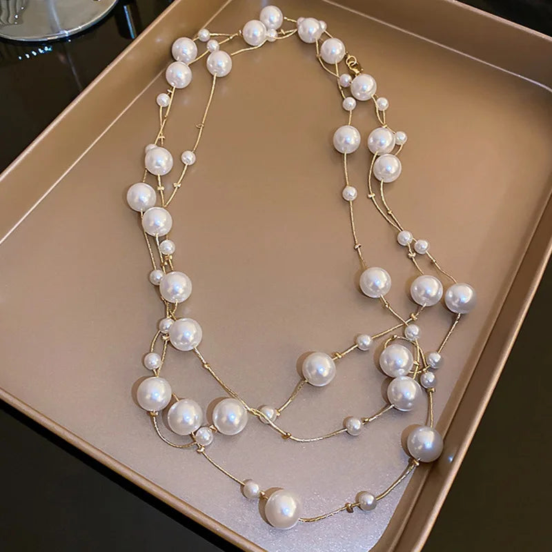 White pearl bracelet

