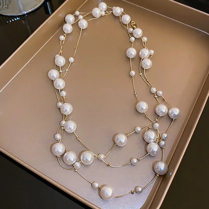 White pearl bracelet

