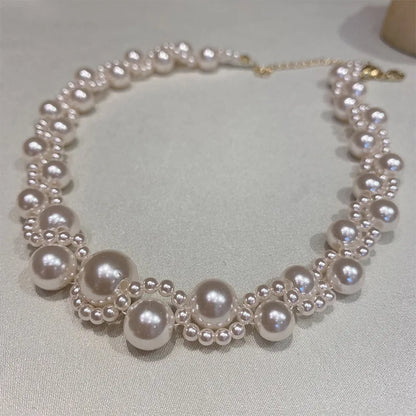 White pearl bracelet

