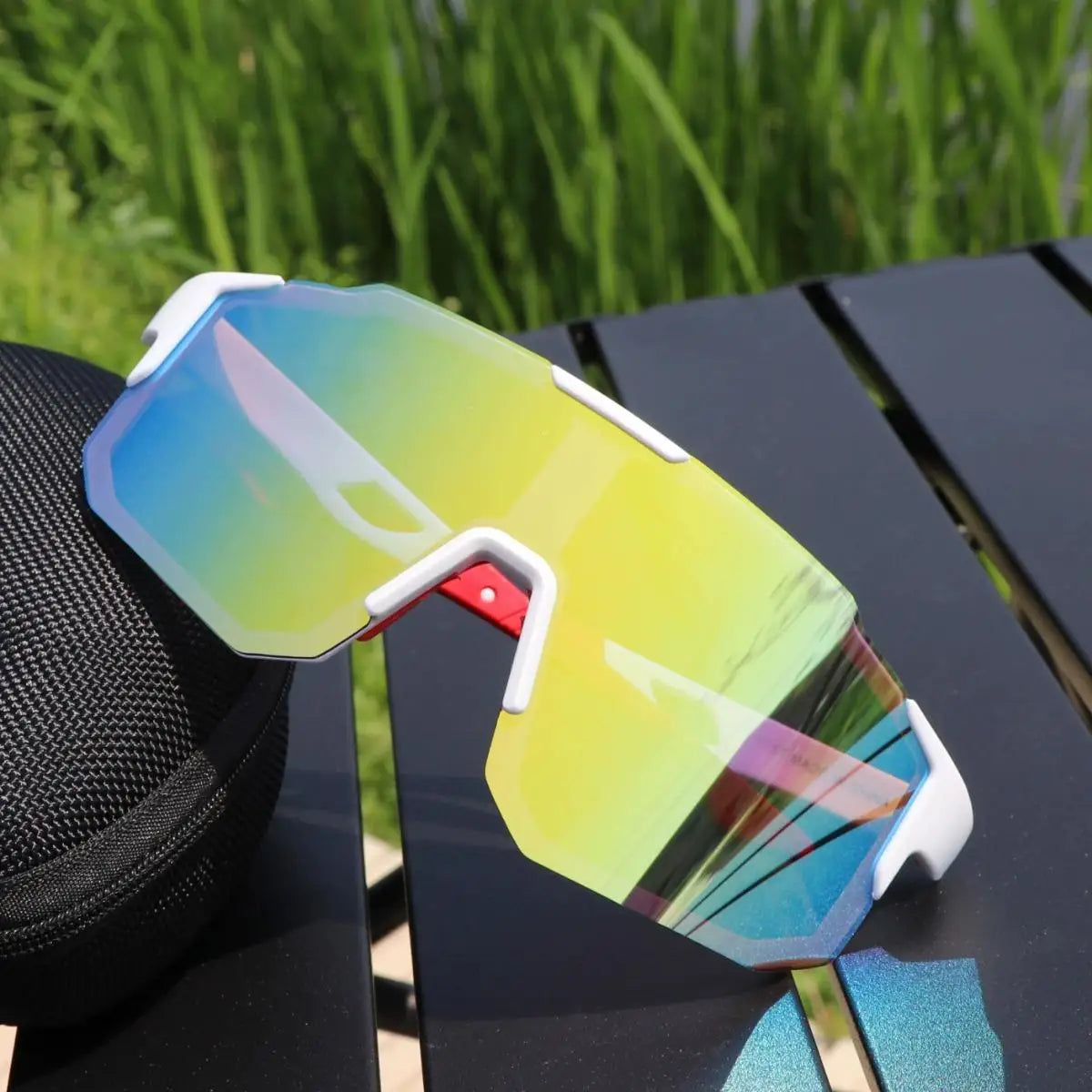 Windproof Anti Ultraviolet Photochromic Polarized Sunglasses
