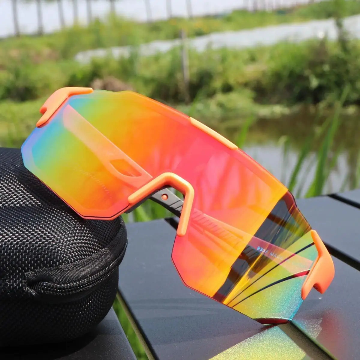 Windproof Anti-Ultraviolet Photochromic Polarized Sunglasses