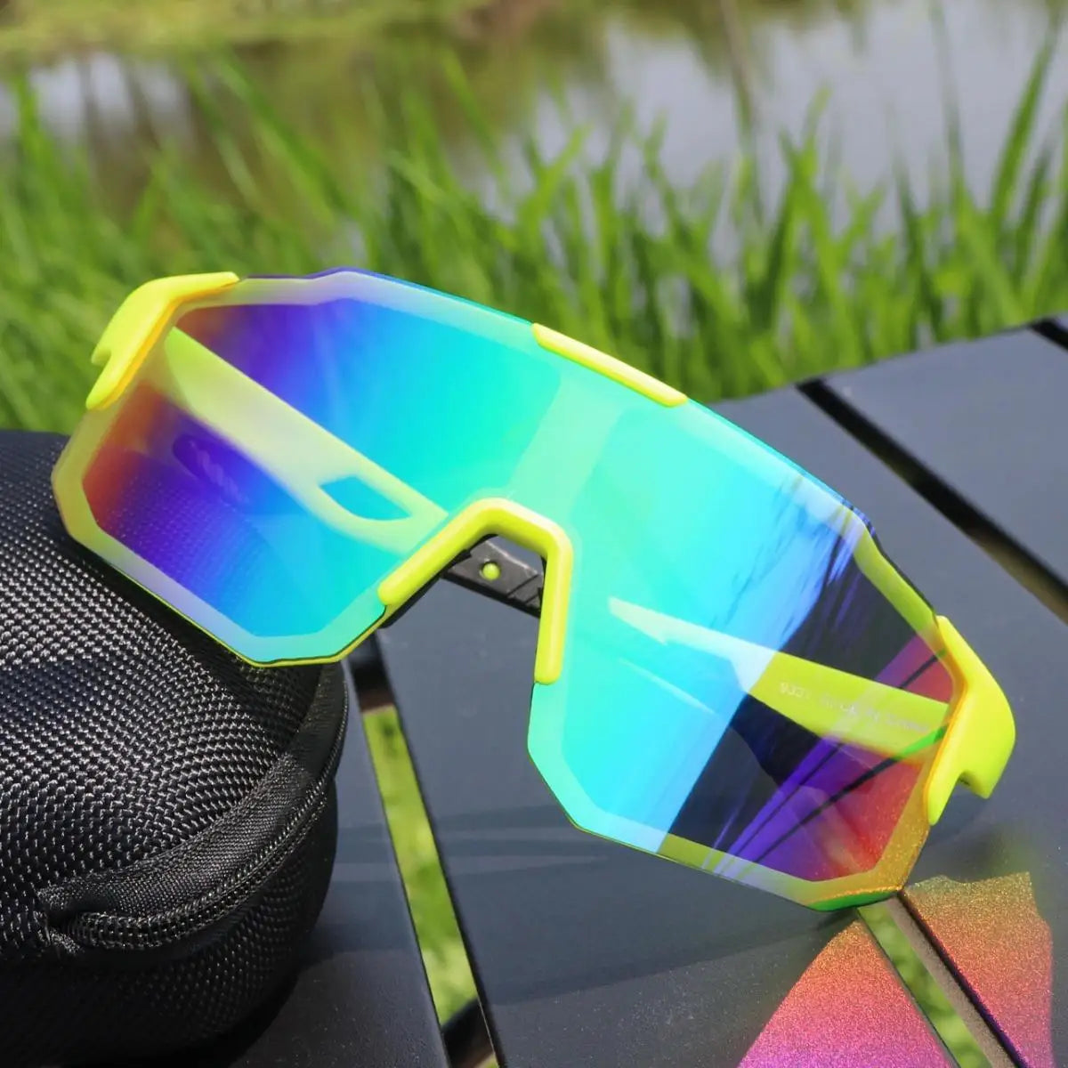 Windproof Anti Ultraviolet Photochromic Polarized Sunglasses