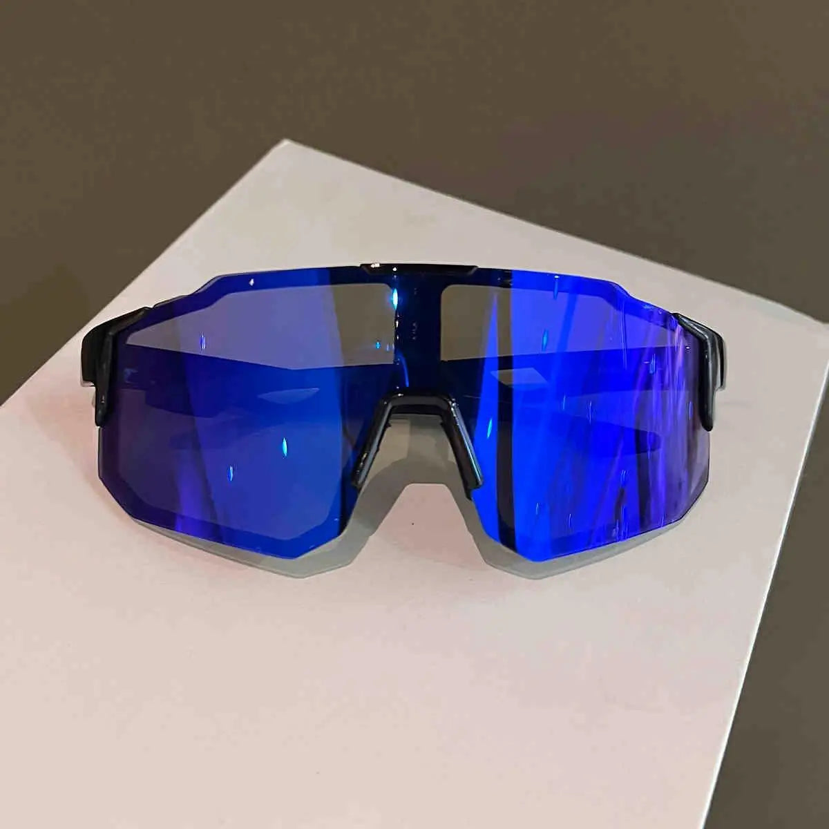 Windproof Anti Ultraviolet Photochromic Polarized Sunglasses