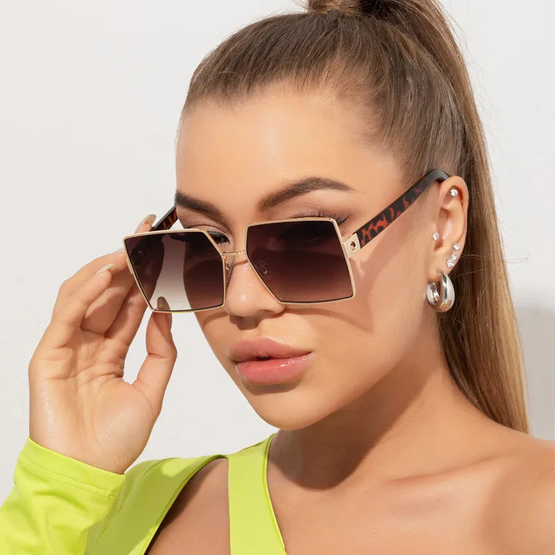 Women Retro UV400 Sunglasses