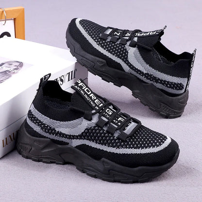 women sports shoes
