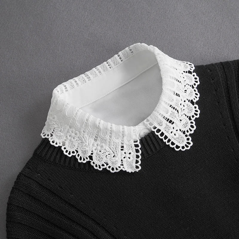 Collar Blouse

