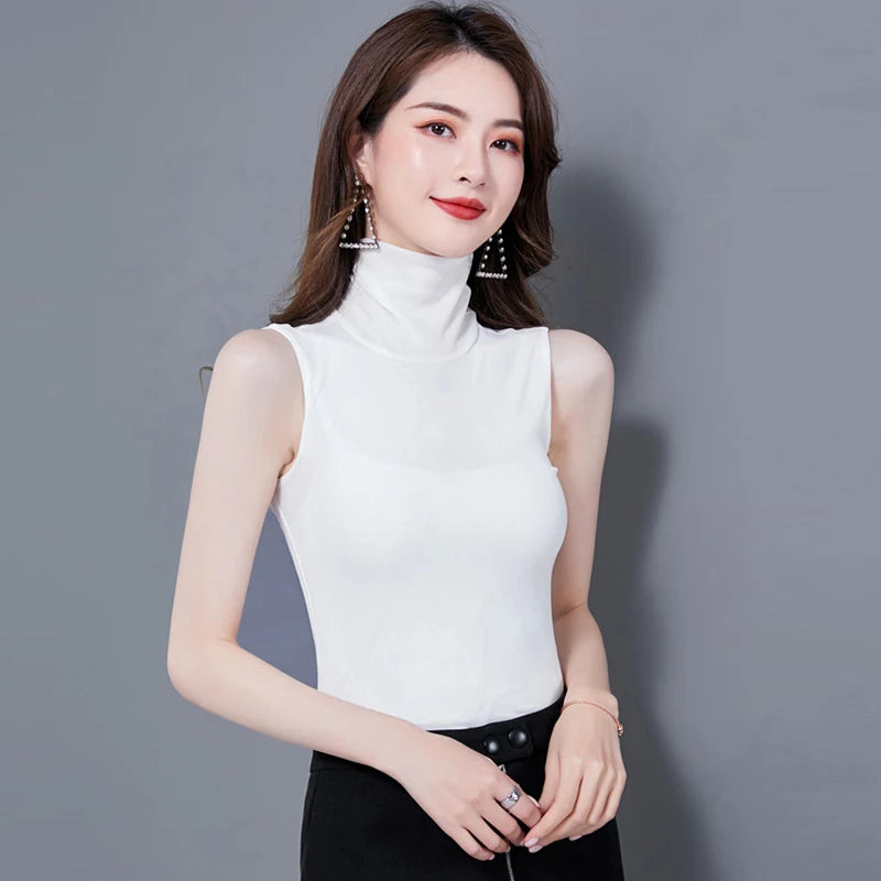 sleeveless top
