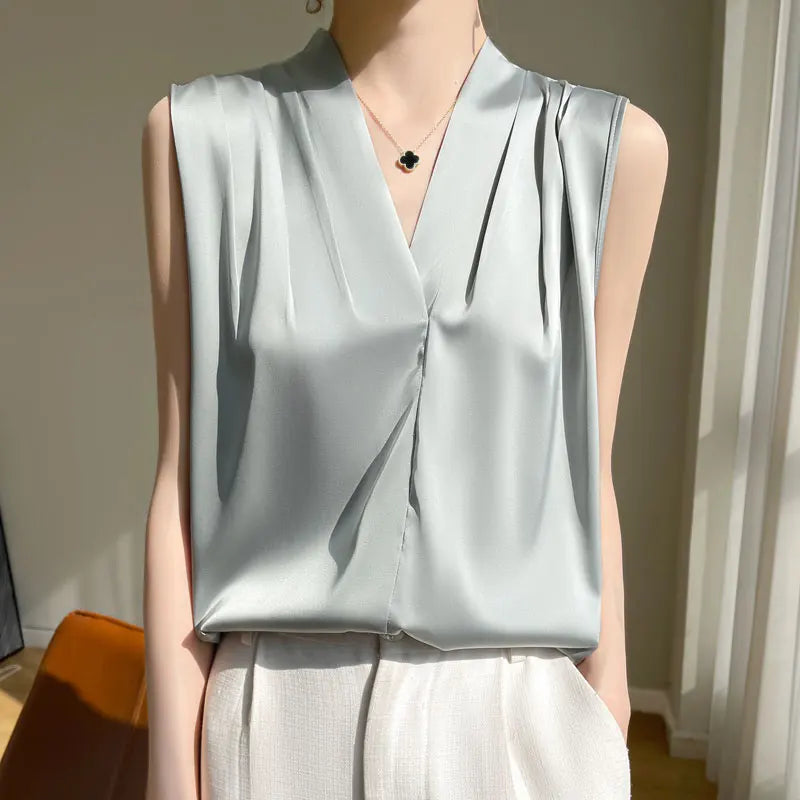 womens sleeveless blouses
