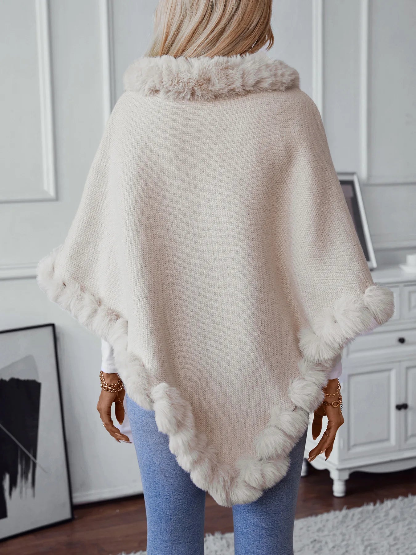 fur collar coat
